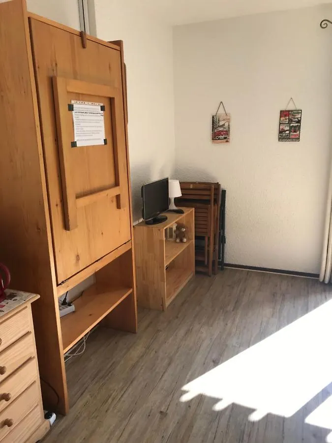 Apartment Bernex Studio Au Calme Parking Prive